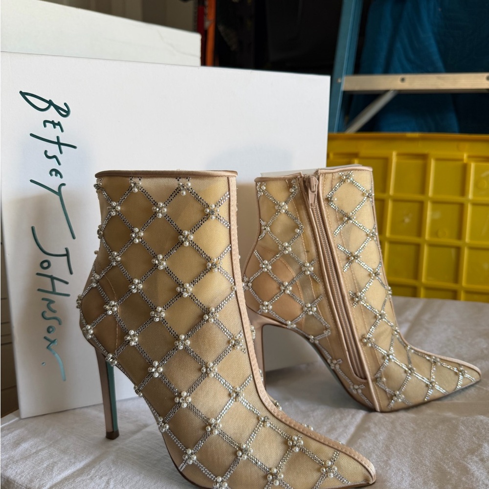 Brand New Betsey Johnson Larkk Nude Stiletto Bootie size 6.5
